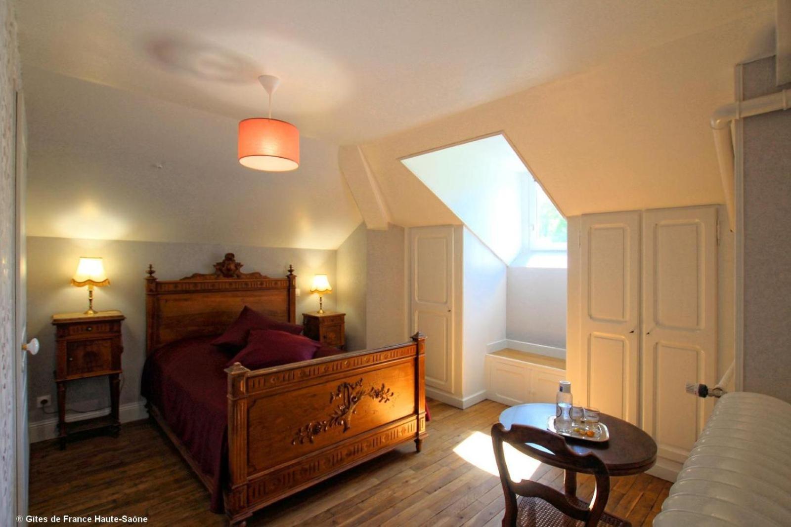 フジュロル Au Fil Du Temps Bed & Breakfast エクステリア 写真